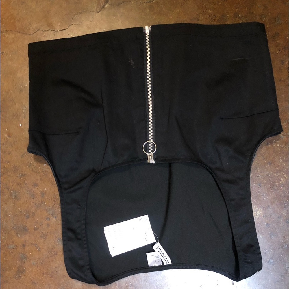 brand new zip up top